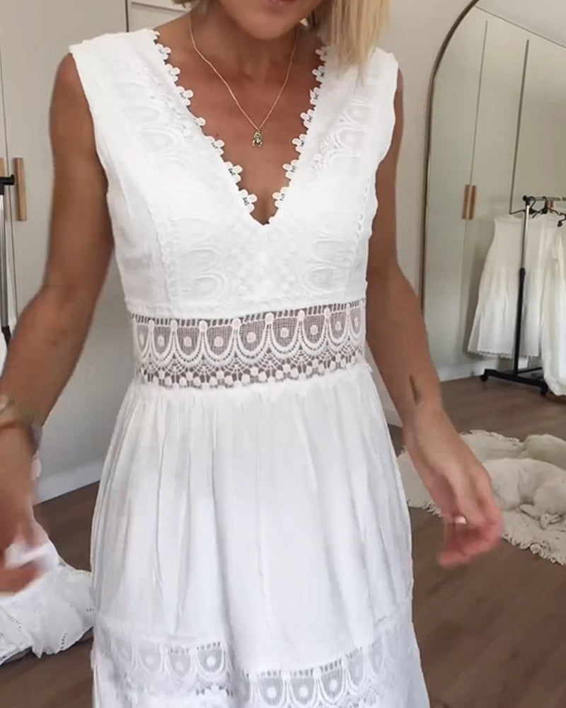 Aurélie - Elegantní krajková šaty s výstřihem do V