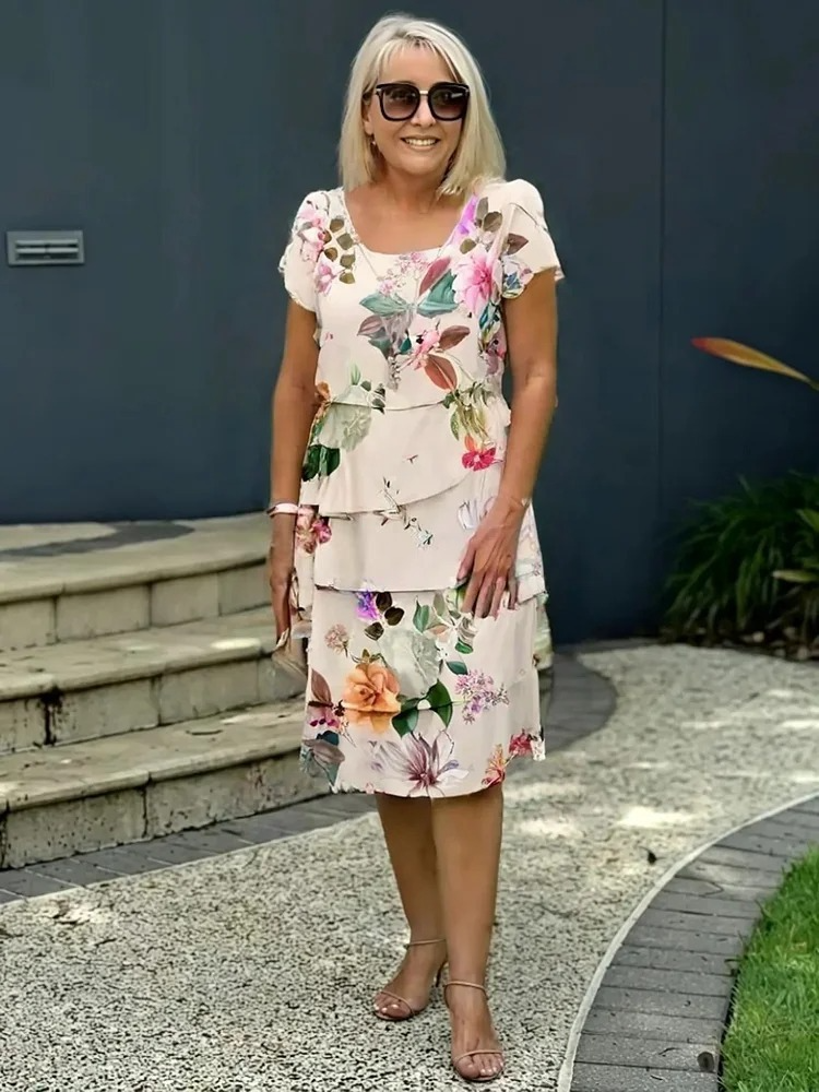 Émilie – Elegantní Maxi Šaty s Květinami