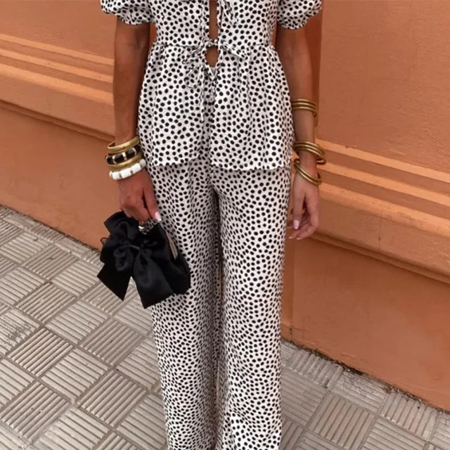 Lisa - Uvolněný a elegantní outfit