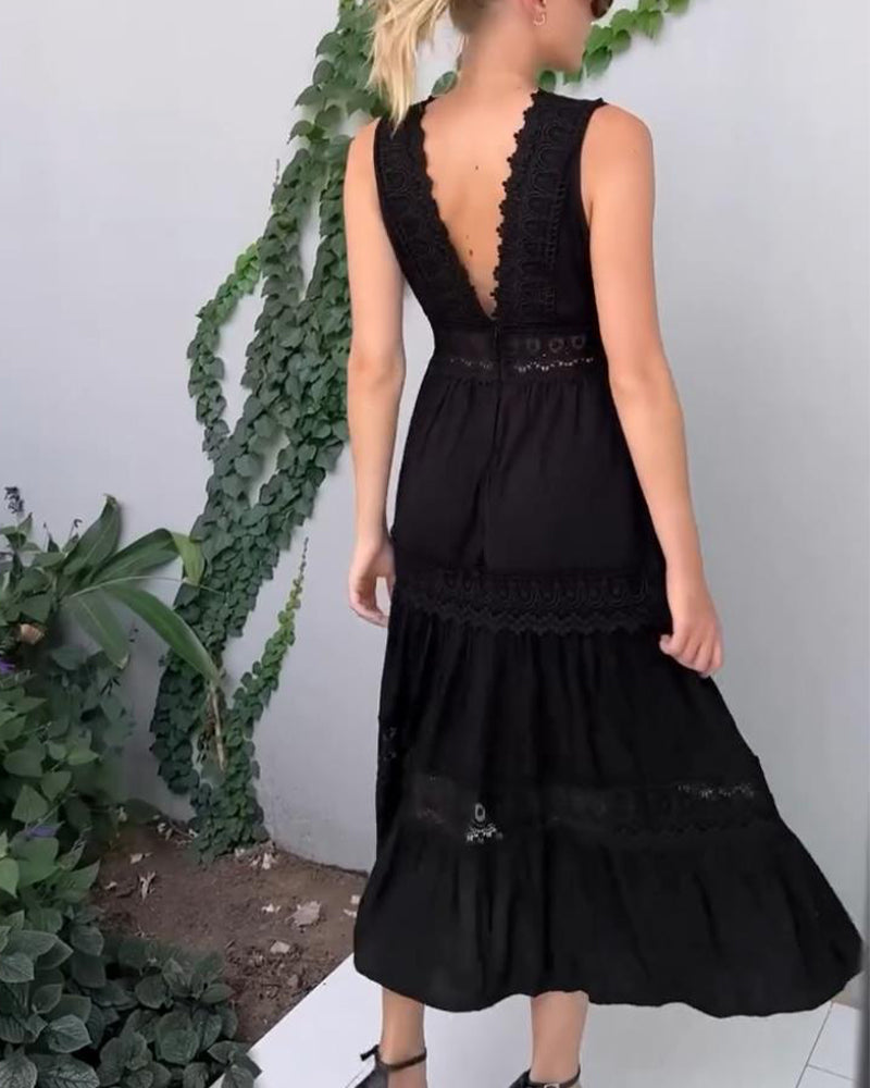 Aurélie - Elegantní krajková šaty s výstřihem do V